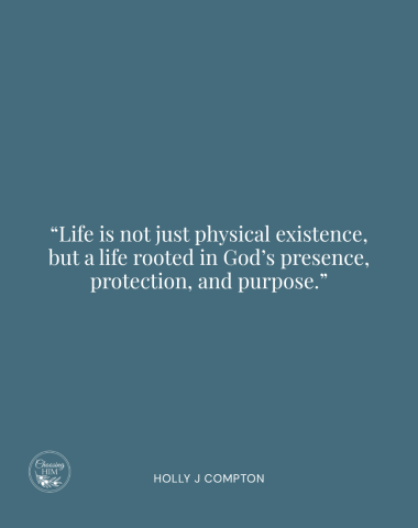 Muted Yellow Career Coach Motivational Quotes Instagram Post-2